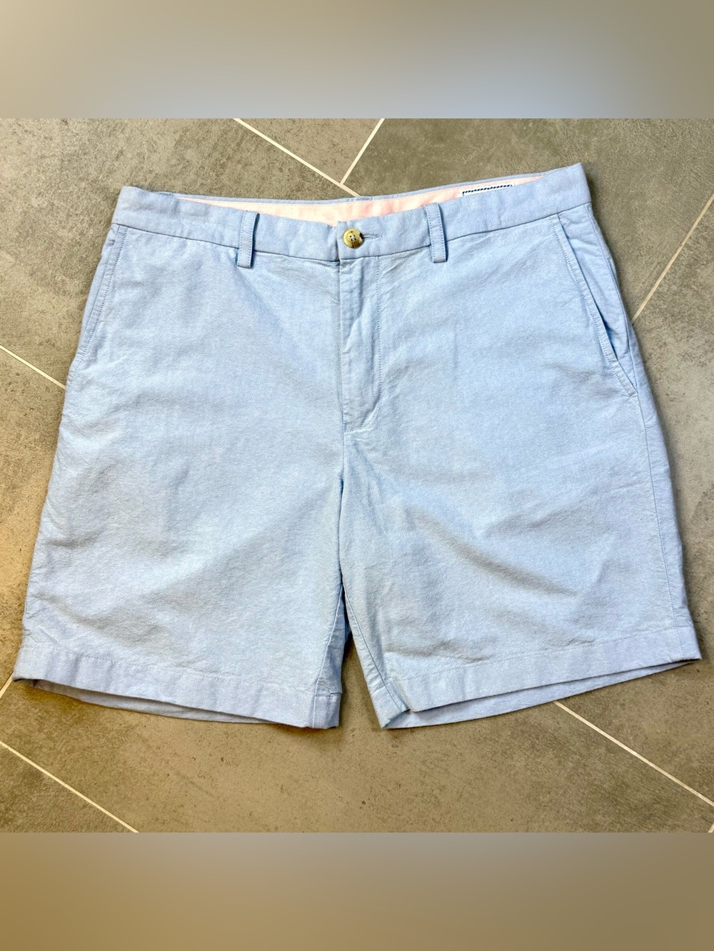 Southern Tide Light Blue Men’s Flat Front Shorts 34 waist 100% cotton